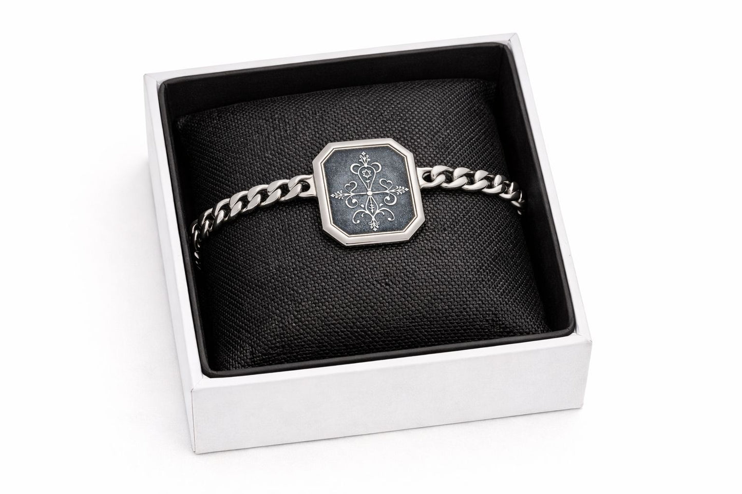 Bracelet bossou